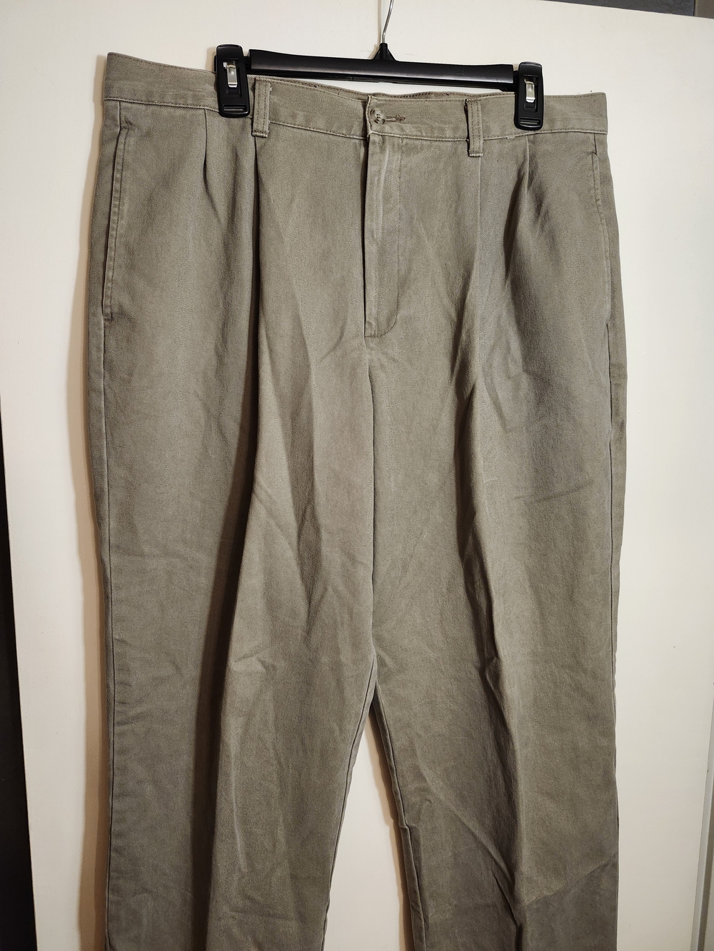 Dockers Men's Chinos in Olive - Size W36 L30